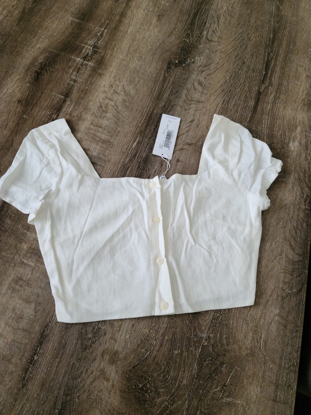 Sage White Button-Front Puff Sleeve Crop Top